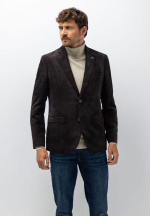  8900 donkerbrui